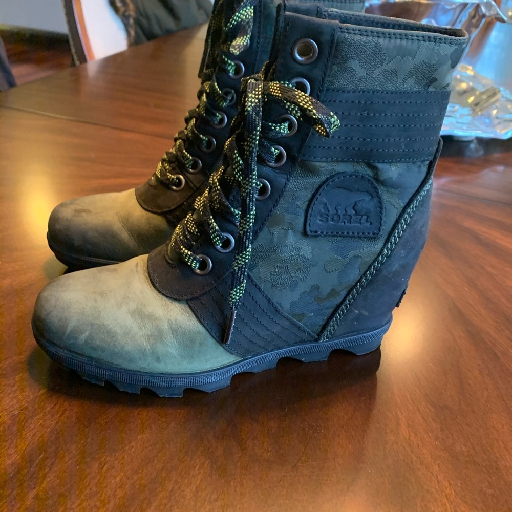 Sorel Lexie Wedge in Camo